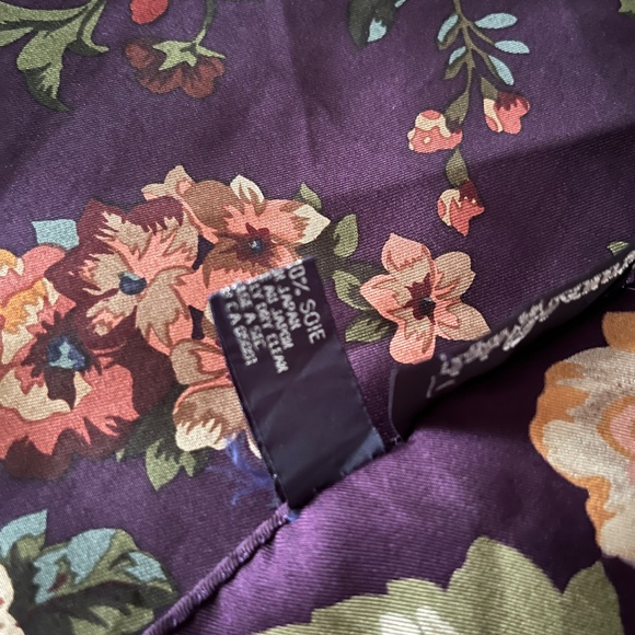 Ralph Lauren silk scarf - Picture 5 of 8